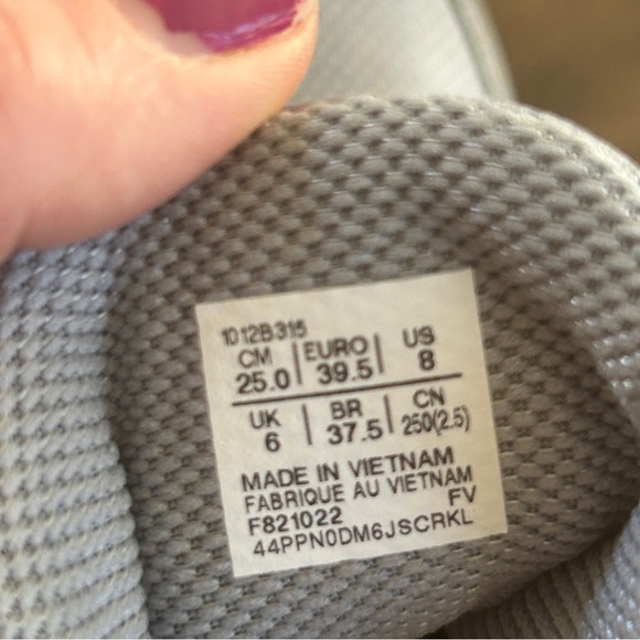 ASICS ortholite size 8 trail sneaker - Picture 6 of 6